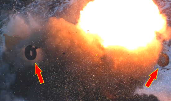 Самая мощная противотанковая мина. Подрыв самосвала и БРДМ: "Охренеть! ТЫ ЭТО ВИДЕЛ!? Его размотало" (2022)