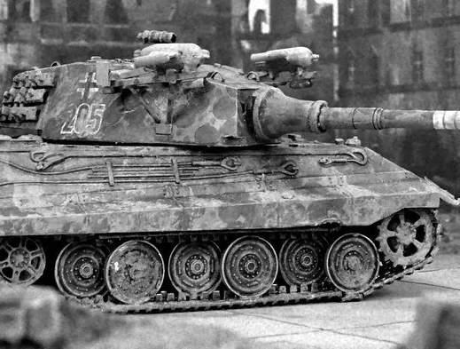 Секретные немецкие противотанковые ракеты по проводам "Роткэпхен X-7". Как показали себя на фронте? (2020)