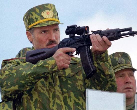 Сколько власти у Лукашенко и что будет после падения Беларуси? (2020)