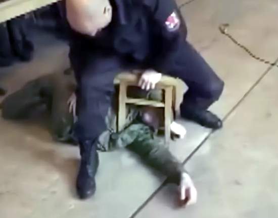 Советы спецназа: подручные средства самообороны. Оружие вокруг вас (2020)