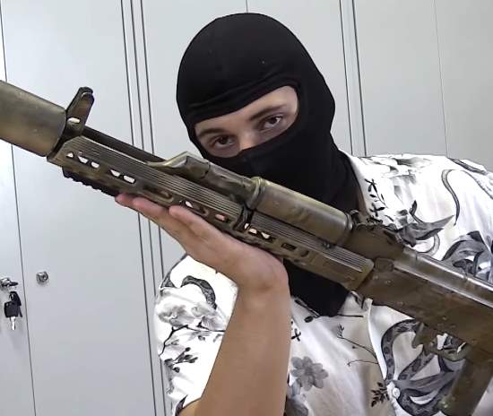 Тюнинг автомата Калашникова 2020, чтобы стрелять из него с наслаждением. Все, абсолютно все самые крутые навороты (2020)