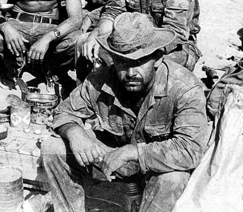 В центре Москвы живет советский суперразведчик-герой, которому запрещено говорить с историками. Самые большие секреты наших архивов (2020)