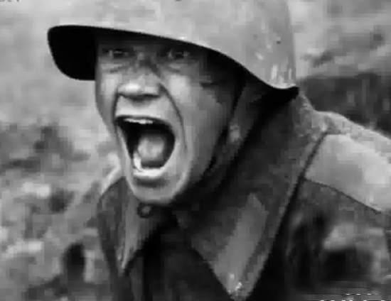 Воспоминания о первой штыковой атаке: "Две лавины людей схлестываются и по всему полю несутся вой, рёв и крики" (2020)