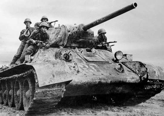 «Выбора нет, надо это сделать!». Бесстрашный подвиг Советских танкистов (2021)