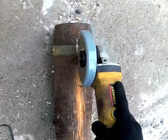 Зачем черные копатели пилят снаряды болгаркой? (2019)