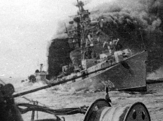 Засекреченная гибель БПК "Отважный" в 1974 году. Огромный кусок палубы отвернуло в сторону как крышку консервной банки (2021)