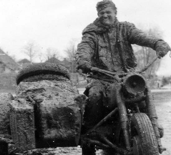 Живучие немецкие мотоциклы Второй Мировой войны. Какие три фишки сделали их конструкцию бессмертной? (2020)