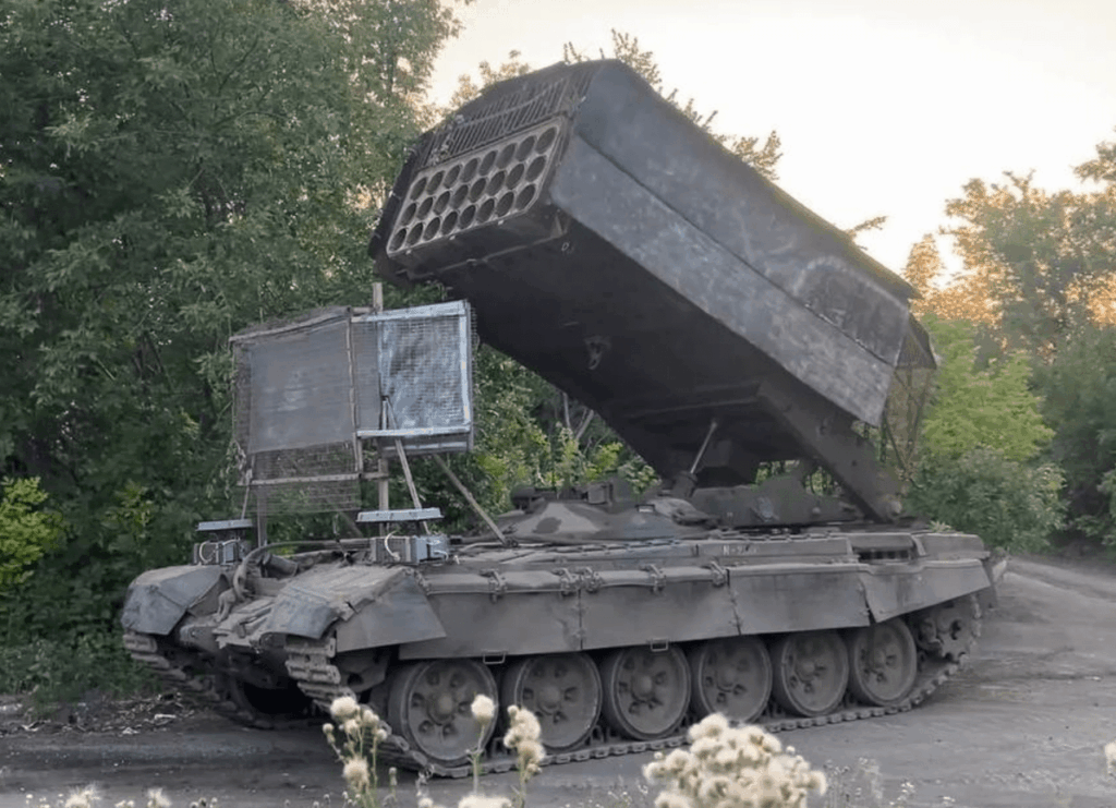 24.07.2024 Украина. Прорыв обороны ВСУ в районе села Прогресс, ожесточенные бои на окраинах населенного пункта Волчье. Сводка с фронта Украины: Волчанск, Часов Яр. (15 видео)
