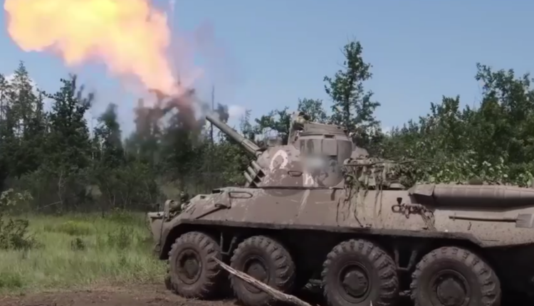 05.07.2024 Война на Украине, последние сводки с фронта. В районе Карловки сильные бои, враг сильно огрызается. Занята важная высота в районе Нью-Йорка. Карта боевых действий на сегодня. (16 видео)