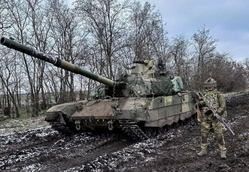 04.02.2025 ВСУ возвращают Махновку, но группировка "Север" выбивает противника из Свердликово: обзор боёв вокруг Курска. (13 видео)