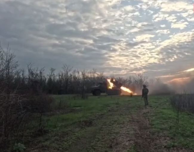 Сводка с фронта: массированные удары и бои